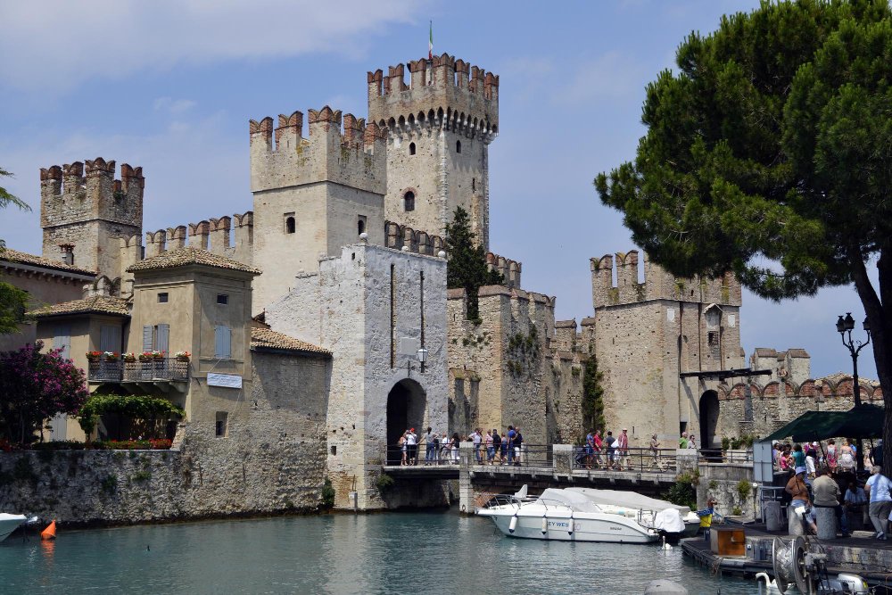 Tour Lago di Garda: Sirmione e Castelo Scaligero - Destaque